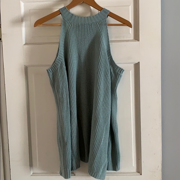 Cold Shoulder Sweater - Picture 5 of 5